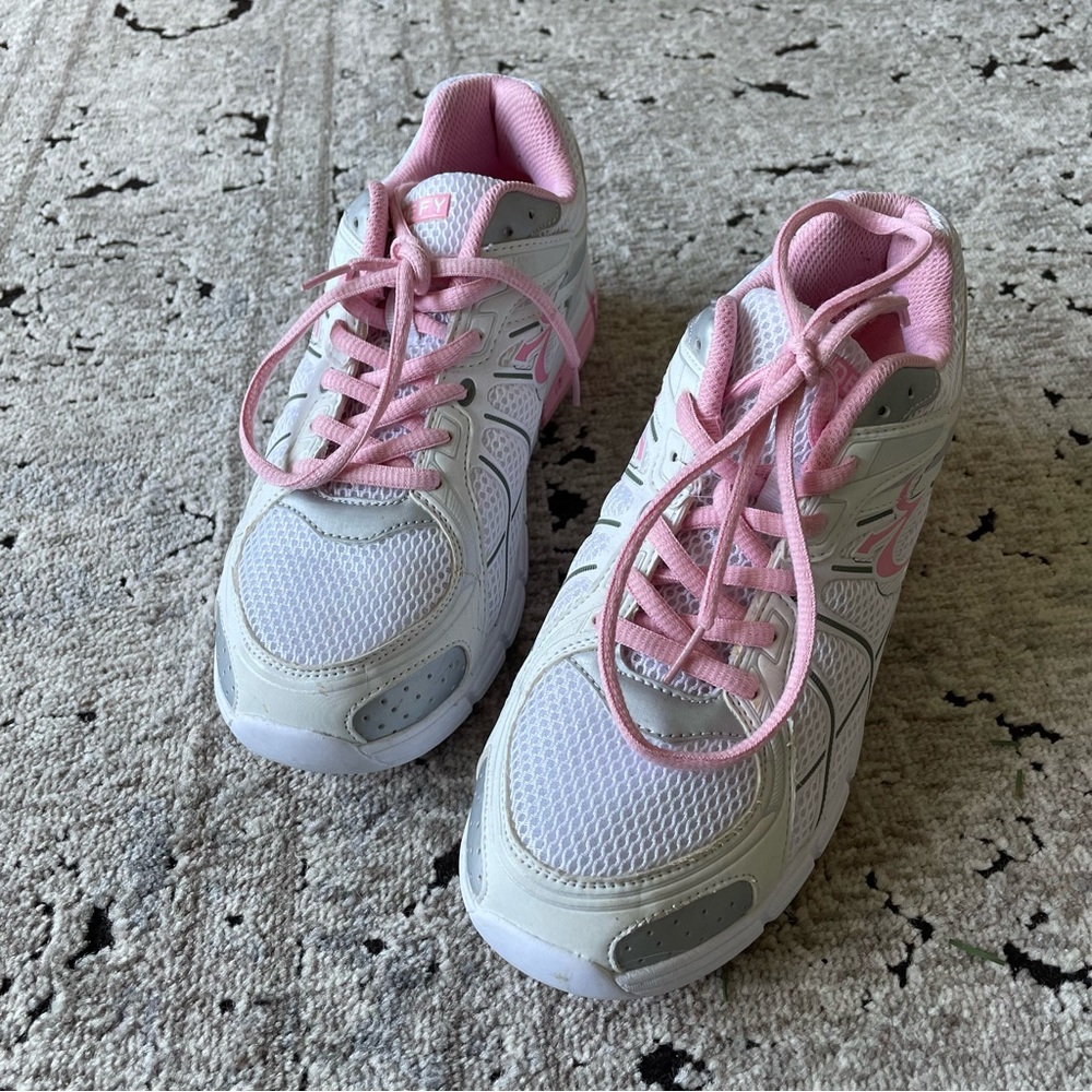 Gravity Defyer Sneakers - Size 9.5
